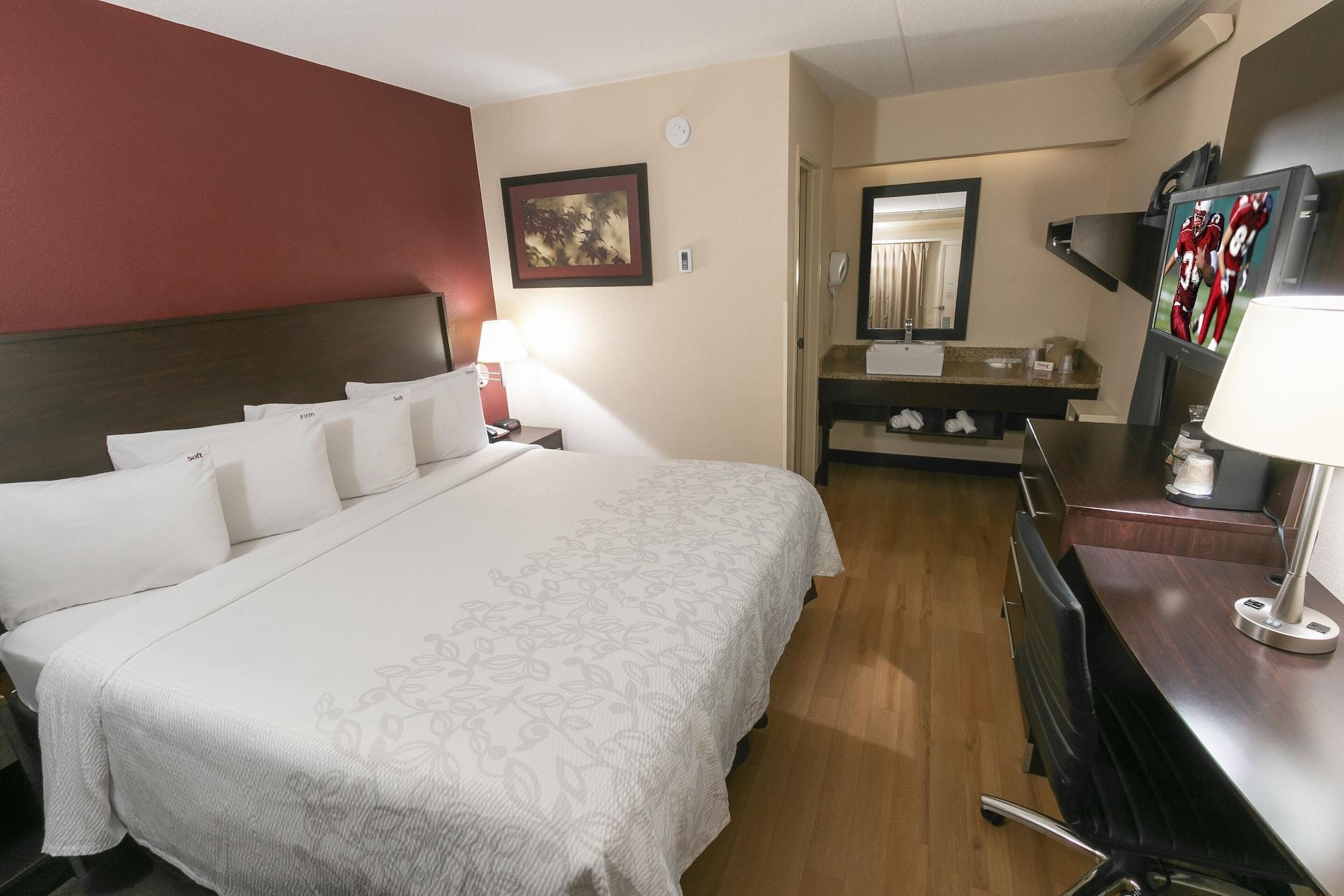 Red Roof Inn Plus+ Secaucus - Meadowlands Eksteriør billede