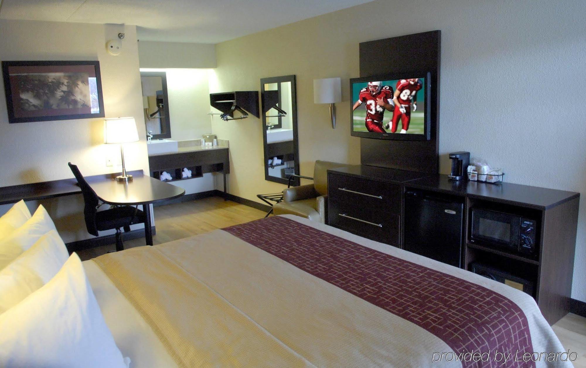 Red Roof Inn Plus+ Secaucus - Meadowlands Eksteriør billede