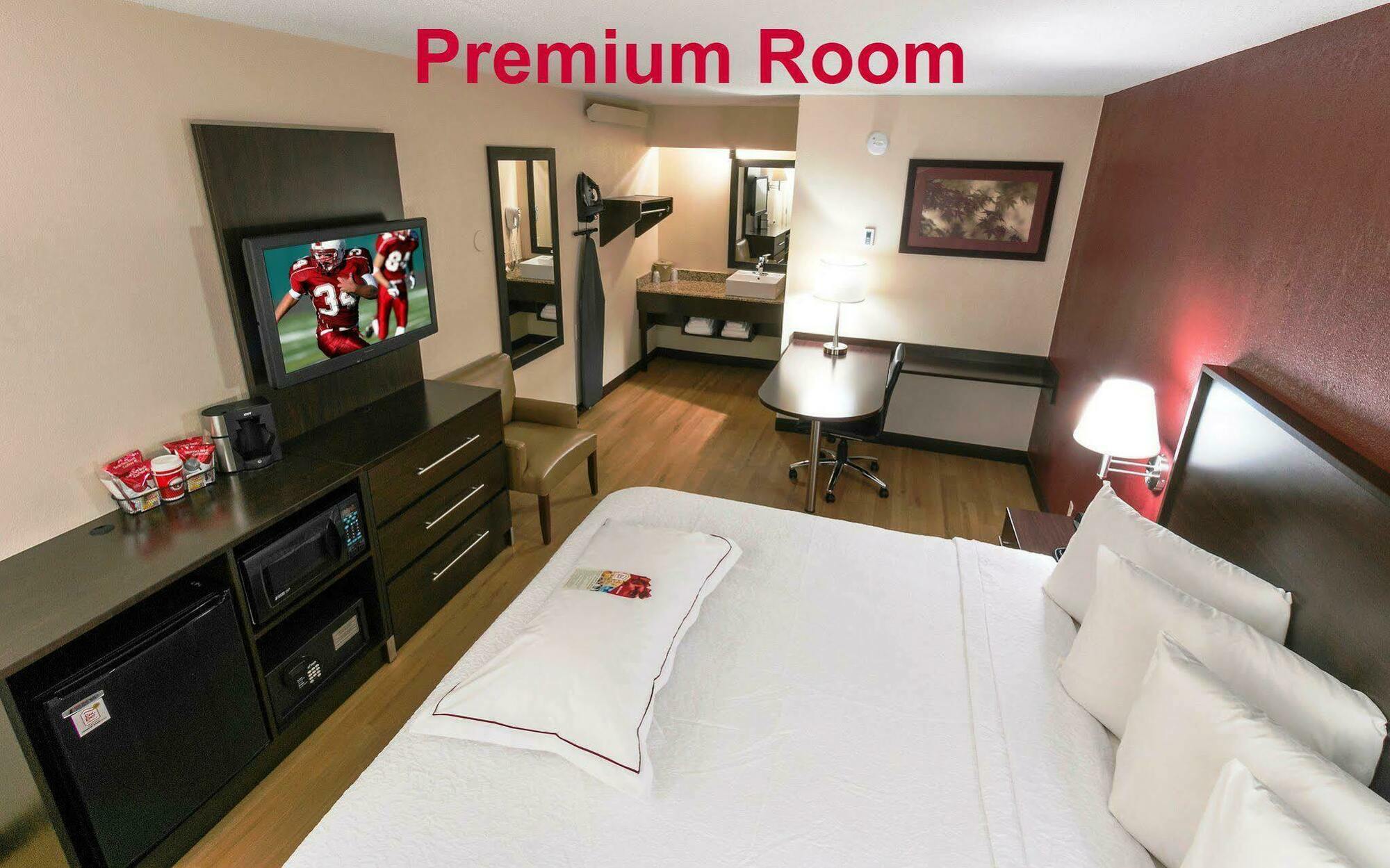 Red Roof Inn Plus+ Secaucus - Meadowlands Eksteriør billede